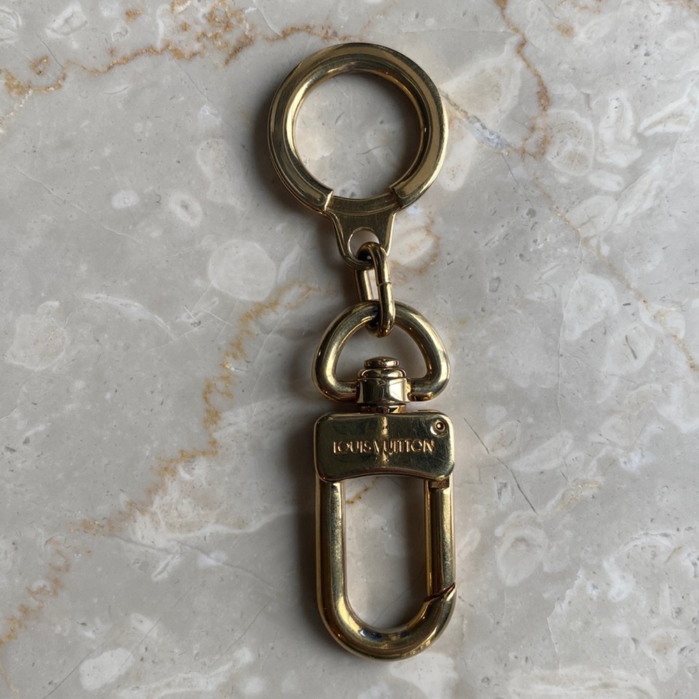 Louis Vuitton bolt extender
